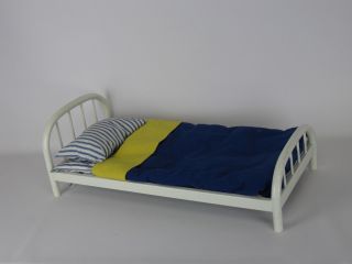 Metal Vintage Battat Doll Bed 19.  5 " L X 9.  25 " W X 6.  5 " H - White Paint W/bedding