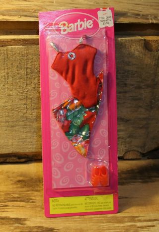 1998 Vintage Barbie Doll Go In Style Red Shoes Outfit In Package,