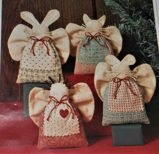 Sunset Antiqued Quilts Calico Christmas Angels Sewing Kit 18010