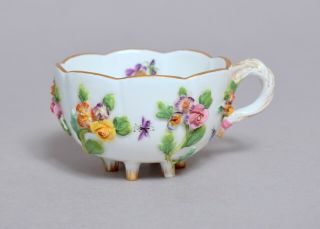 A Wonderful Antique Meissen German Porcelain Flower Encrusted Tea Cup 2
