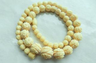 Antique Vintage Necklace,  Hand Carved Graduated Bovine Bone Beads,  Cream Color 2
