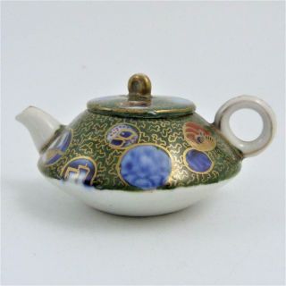 Japanese Miniature Porcelan Teapot,  Meiji Period,  Signed