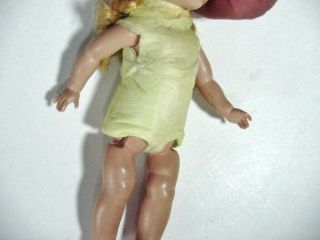 VINTAGE VOGUE GINNY DOLL W ROLLER SKATES & OUTFIT - - SLEEPY EYES NEED TLC 7 - 1/4 