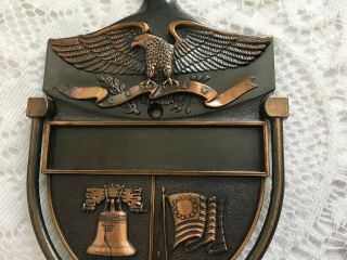 VINTAGE 1776 - 1976 PATRIOTIC EAGLE/FLAG/BELL METAL DOOR KNOCKER 2