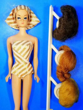 Fashion Queen Barbie Doll 870 W/wigs & Stand Vintage 1960 