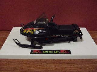 1996 Arctic Cat Zrt 600 Toy Snowmobile Collector Diecast Sled Artic Model