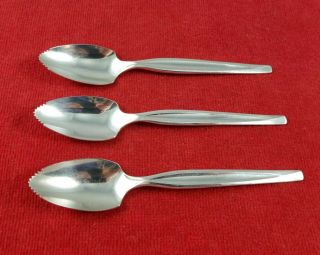3 Silverplate Citrus Fruit Spoons - Grapefruit Aka Lines By Wm Rogers Mfg Co 6 "