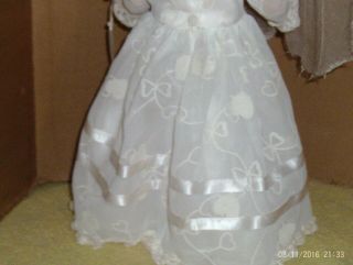50 ' s vintage 15 in.  composition jointed ROBERTA bride doll 4
