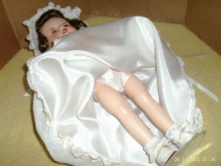 50 ' s vintage 15 in.  composition jointed ROBERTA bride doll 7