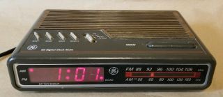 Vintage Ge General Electric Digital Alarm Clock Radio Woodgrain 7 - 4612a