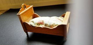 Antique Dollhouse Miniature Schneegas Golden Oak Bed With Silk Embroidered Cover