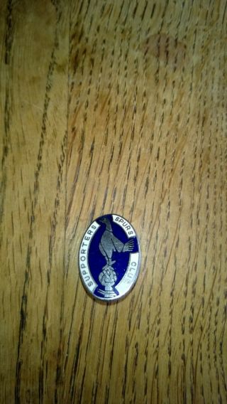 Vintage/Antique Tottenham Hotspurs Supporters Enamel Badge 2