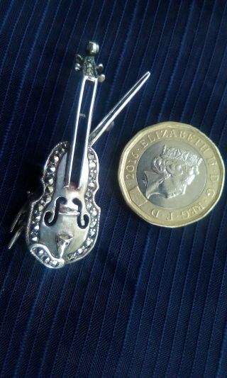 Sterling Silver And Marcasite Violin And Bow Brooch Pin Vintage Antique 925