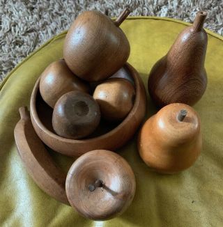 Wonderful Vintage Carved Wooden Fruit