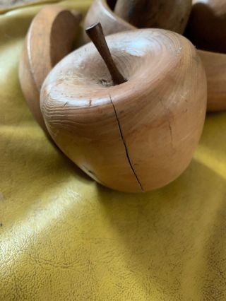 Wonderful Vintage Carved Wooden Fruit 8