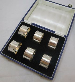 Cased Set 6 Elizabeth Ii Sterling Silver Napkin Rings,  Leamington Crest,  88 Gram