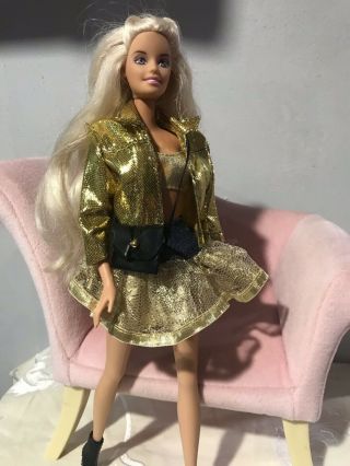 Vintage 1999 Barbie Doll Blonde Long Hair Fully Dressed Fashion Ave.  Beauty