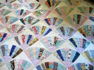 Vintage Feed Sack Hand Sewn GRANDMOTHER ' S FAN Thin Quilt,  Needs TLC; TWIN 6