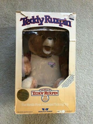 Vintage WOW TEDDY RUXPIN 1985 with Book Cassette Tape and Box 7