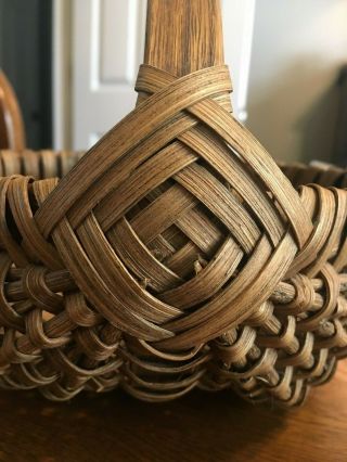 SMALL VINTAGE WOVEN BUTTOCK EGG BASKET GOD ' S EYE SUPPORT BENTWOOD HANDLE PRETTY 2