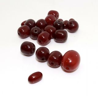 X20 Antique Art Deco Loose Cherry Amber Beads; Colour,  All Swirls 13533
