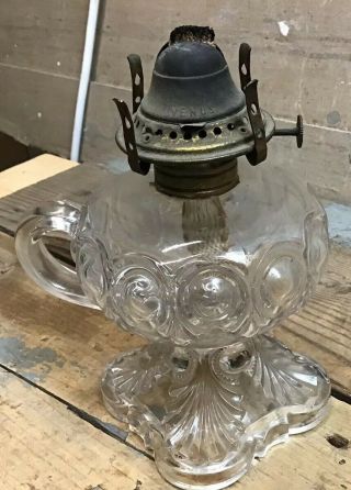 Antique Eapg Bullseye & Fleur Finger Saftey Handle Oil Table Lamp W/venus Burner