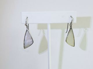 Vintage Ati 925 Sterling Silver And Mother Of Pearl Dangle Earrings