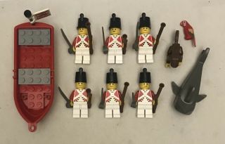 Lego Vintage Pirates - 6 Imperial Guard Redcoats,  Jolly Boat,  Animals,  Rifles