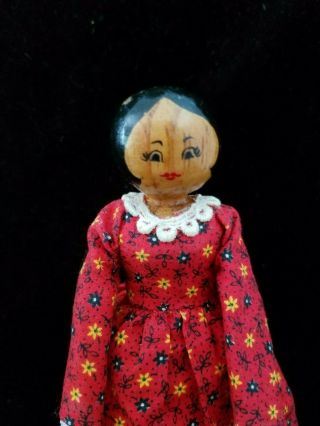 VINTAGE 1979 HAND CARVED WOOD DOLL BY ARTIST JUDY BROWN DRESS 2