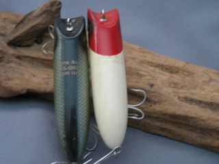 VINTAGE/ANTIQUE FISHING LURES - 2 OLD BAITS - SOUTHBEND BASS ORENO - RHW - GREEN SC. 5