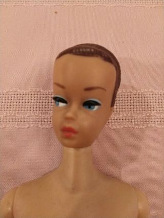 Vintage 1958 Ish Molded Hair Midge Barbie Fashion Queen Doll W/ Wig & 2 Outffits