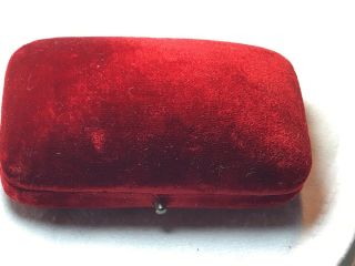 Antique Red Velvet Jewellery Brooch Presentation Display Box.