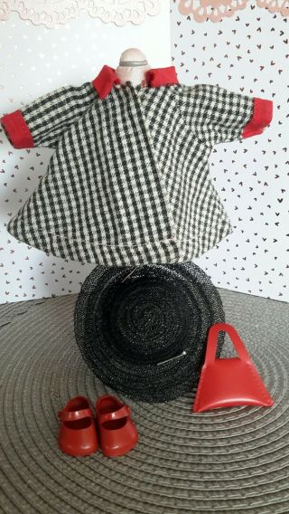 Sweet Vintage Vogue Ginny Black/white Checked Coat,  Black Hat & Red Shoes ❤