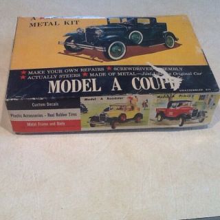 VINTAGE HUBLEY FORD MODEL A COUPE UNASSEMBLED METAL KIT BOXED,  FOUND IN ESTATE 7