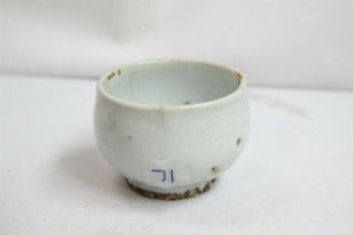 Old Korean White Crazed Dirty Bottom Small Bowl Yi Dynasty Pottery Tea Bowl 71