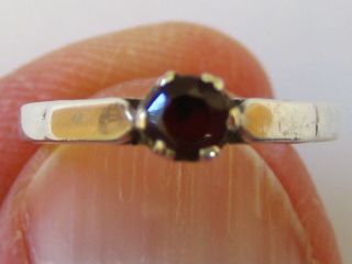 Fine Vintage/antique Silver Solitaire Garnet Ring - Uk Size K