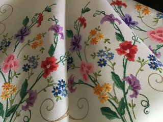 Stunning Vintage Linen Hand Embroidered Tablecloth Sweet Peas & Daisies