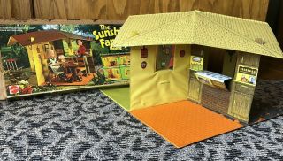 Vintage 1974 The Sunshine Family House Mattel 4 Room Home Vinyl Box 7801 Playset