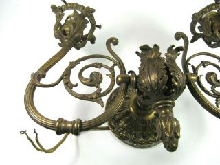 VINTAGE VERY ORNATE TWO ARM BRASS WALL SCONCE HOLLYWOOD REGENCY ELECTRIC LAMP 3