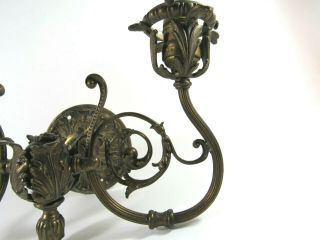 VINTAGE VERY ORNATE TWO ARM BRASS WALL SCONCE HOLLYWOOD REGENCY ELECTRIC LAMP 8