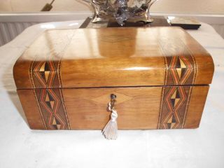 Antique Victorian Walnut Inlaid Marquetry Wooden Jewellery / Sewing Box