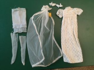 VTG BARBIE CLONE MADDIE MOD Case Doll & 4 Outfits Wedding Dress Hippie Pant Suit 2