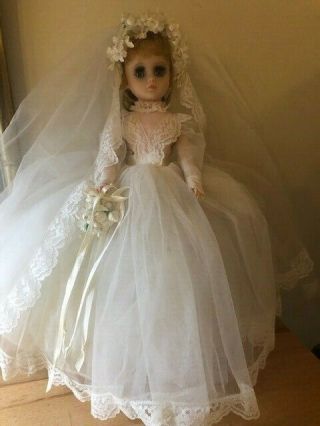 Madame Alexander Elise Bride Doll 1966 Wedding Gown Dress Veil Bouquet Shoes