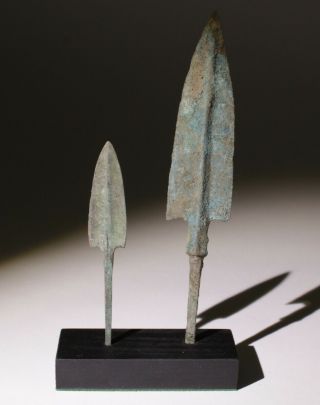 2 X Museum Quality Luristan Bronze Age Arrowheads 1200 - 800bc 094