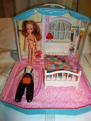 Licca Chan 2nd Generation Takara Japan Doll Blythe And Bedroom Case