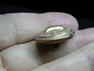 CANADIAN PACIFIC RAILWAY LINE 25mm GILT COAT BUTTON Wm.  SCULLY 20th C. 4