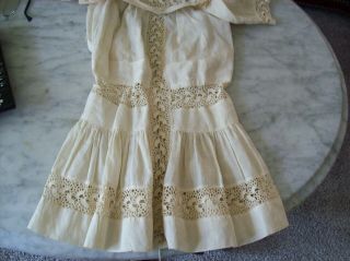 Vintage ivory cotton and lace dress For A 22 