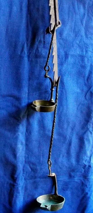 Rare 18th century French wrought iron ratcheting double - lamp trammel circa 1725 4