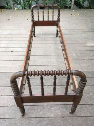Antique Early Jenny Lind Spool daybed 3