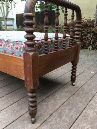 Antique Early Jenny Lind Spool daybed 5